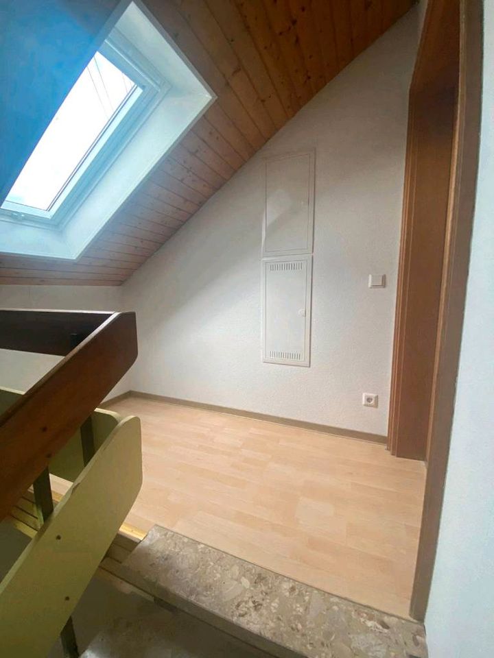 Renovierte 4-Zimmer-Wohnung mit Balkon und Einbauküche in Altensteig