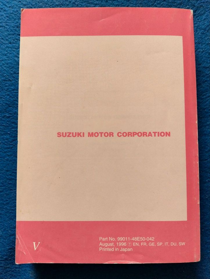 SUZUKI VZ 800 - Fahrer-Handbuch in Gröditz