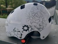 Toller UVEX Melonen Fahrrad Helm 51-55 cm Floral Essen - Essen-Kettwig Vorschau