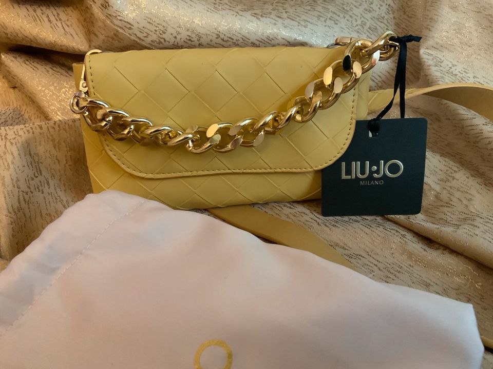 Liu Jo Tasche Gürteltasche Clutch gelb in Krefeld