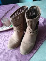Schöne Stiefel Saarland - Riegelsberg Vorschau