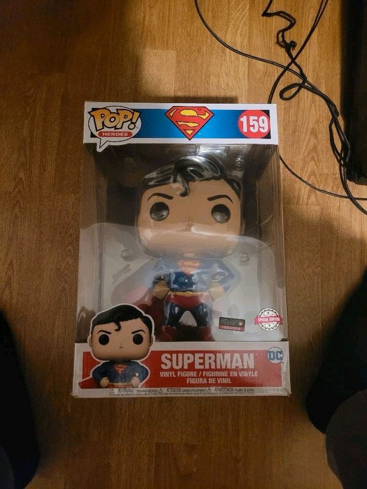 159 Superman 25 cm Riesen Funko Pop in Seggebruch