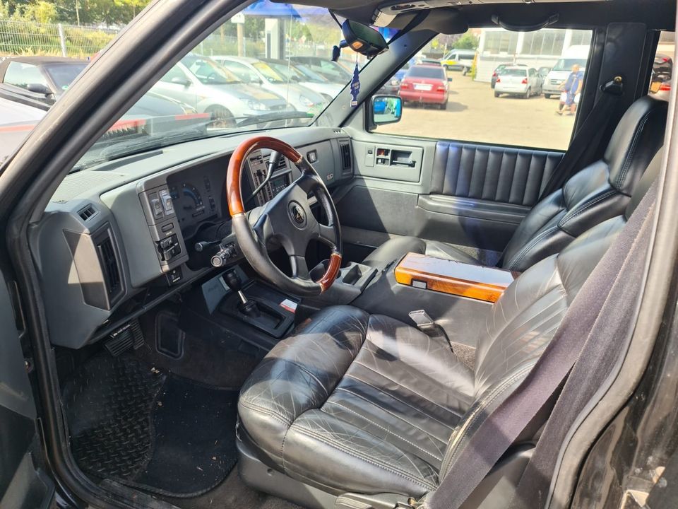 Chevrolet Blazer GMC S10  5,7 L V8 Satte V8 sound Truck USA in Bremen