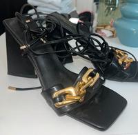 Absatzschuhe / Sandals mit Kettendetail und Bund zum Schnüren Häfen - Bremerhaven Vorschau