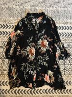 Zara Bluse Longbluse A-Linie Schwarz Blumen Gr. M Niedersachsen - Osnabrück Vorschau