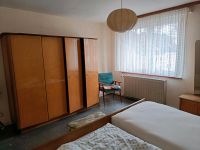 Schlafzimmerschrank  und Ehebett zu verschenken Nordrhein-Westfalen - Soest Vorschau