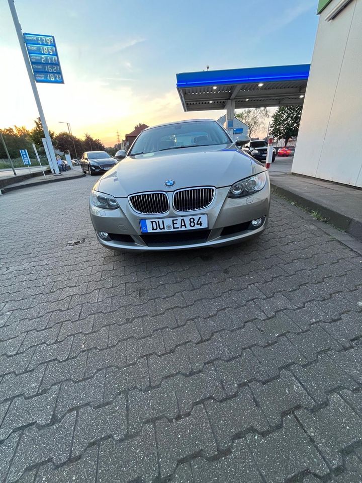 E92 325i scheckheft gepflegt in Duisburg