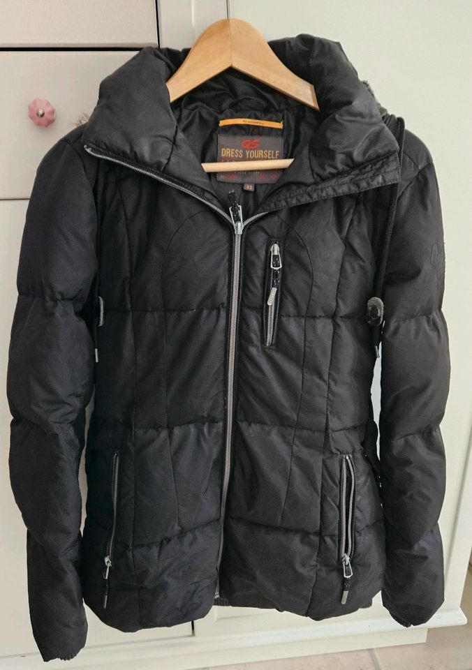 S. Oliver Damen Winterjacke Größe XS in Erzhausen