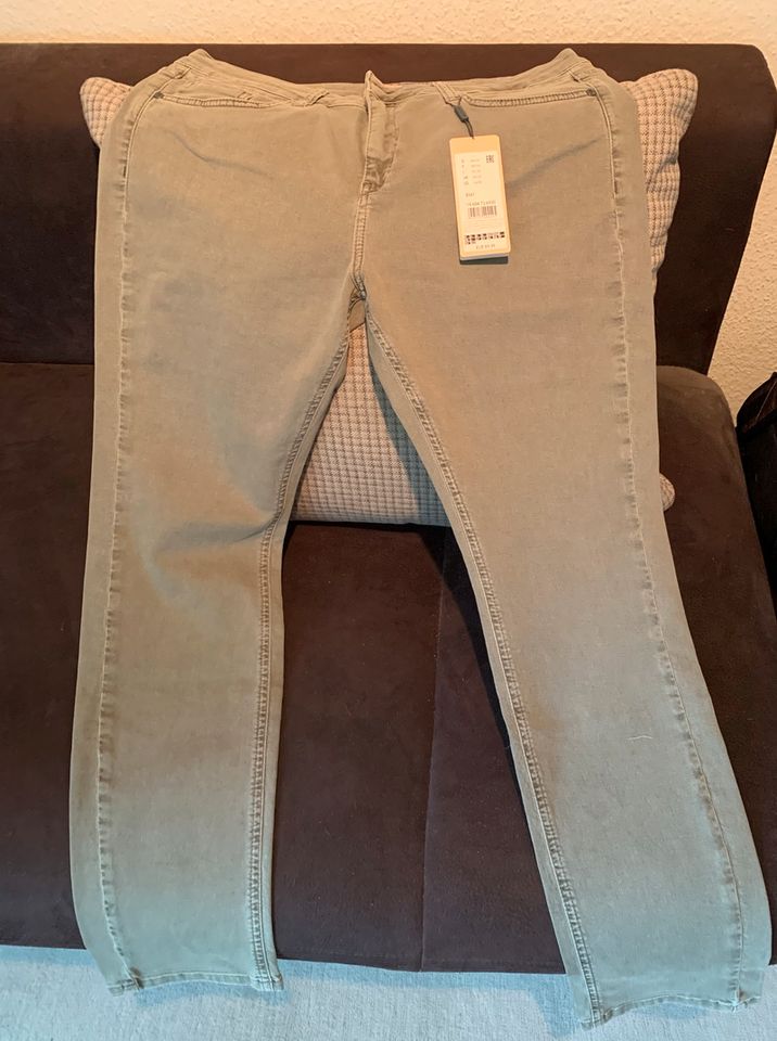 Triangle Jeans, Gr. 46/30 Regular Fit, NEU mit Etikett in Buxtehude