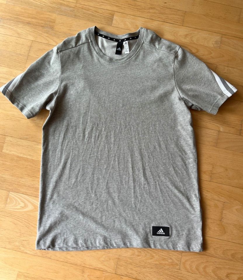 Adidas T-Shirt, Größe M, neu in Falkensee