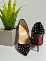 Christian Louboutin Pigalle Pumps mit Nieten München - Trudering-Riem Vorschau