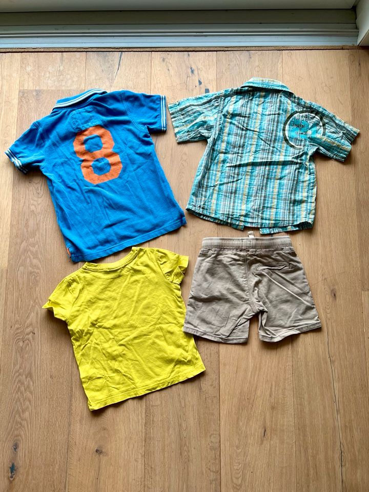 Kleidungsset 98 Jungs: Shorts, Star Wars Shirts, Polo-Shirt, Hemd in Kaarst