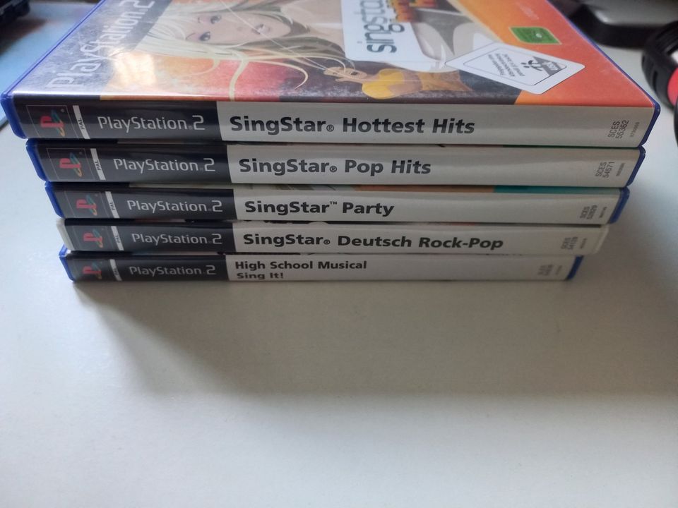 Singstar Mikrofone + 5 Spiele für Playstation 2 in München