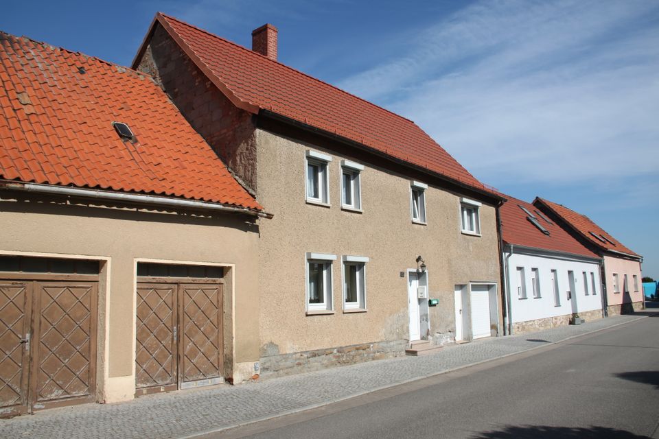 Einfamilienhaus / Reihenhaus mit Garten in Oberheldrungen
