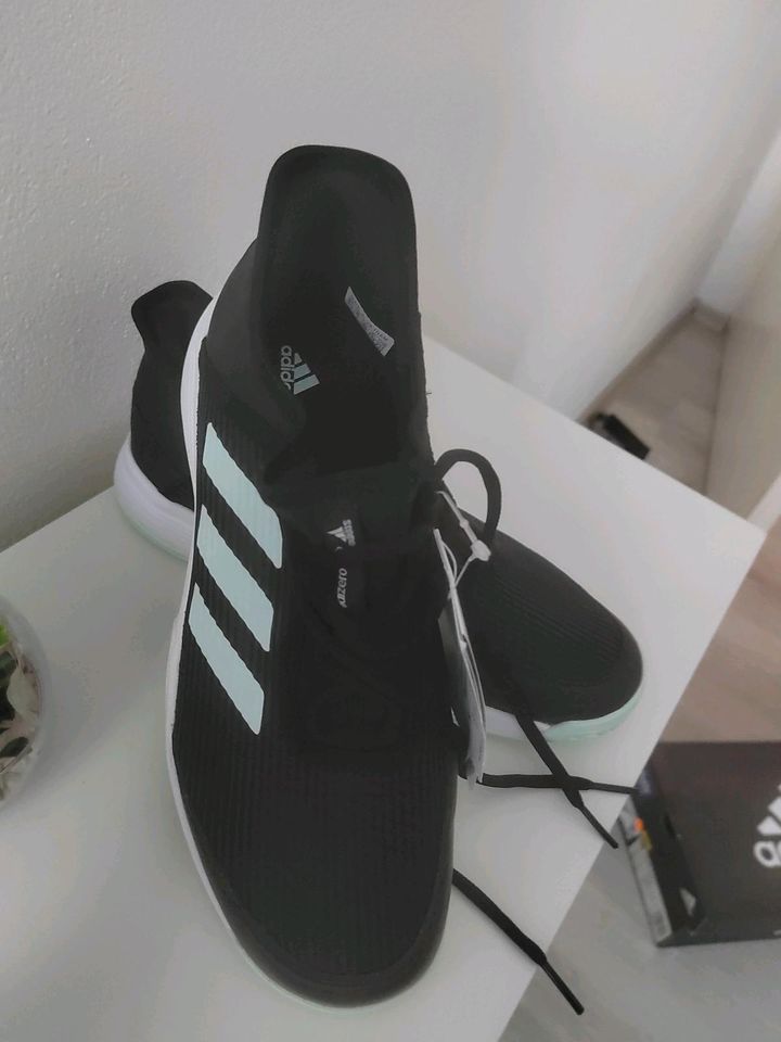 Adidas Turnschuhe Sportschuhe Sneakers gr 38 in Bremen