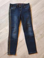 Amor Trust & Truth Jeans mit dezenten Goldstreifen Nordrhein-Westfalen - Swisttal Vorschau