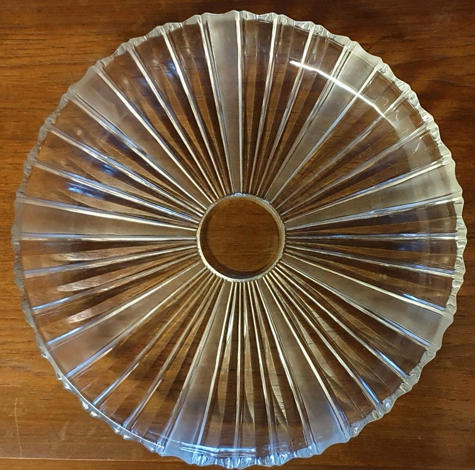 Kristallglas große Platte rund, d = ca.31cm in Gönnheim