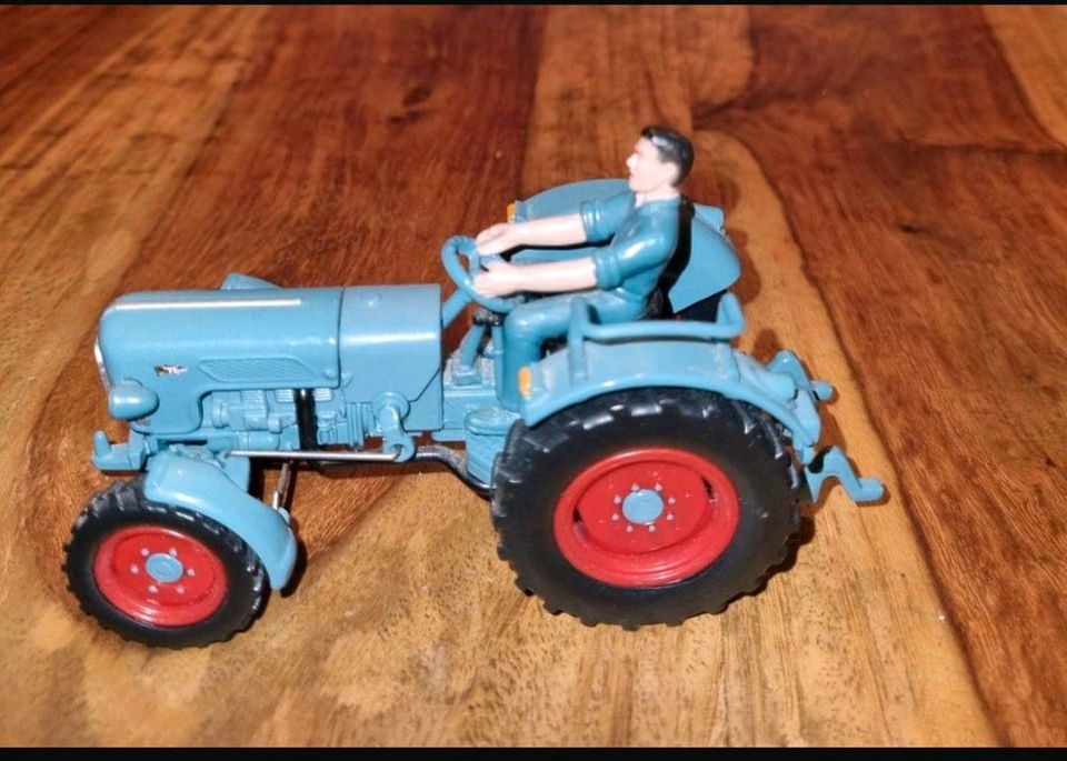 Siku Traktor 3473 in Coburg