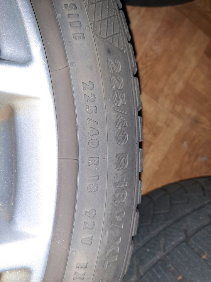 Borbet Felgen mit 225/40 R18 Winterreifen /RDKS Hyundai KIA Mazda in Wabern