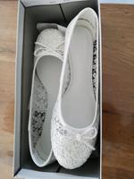 NEU * Ballerina Schuhe mit Spitze Gr. 39 * Hochzeit Konfirmation Niedersachsen - Wedemark Vorschau