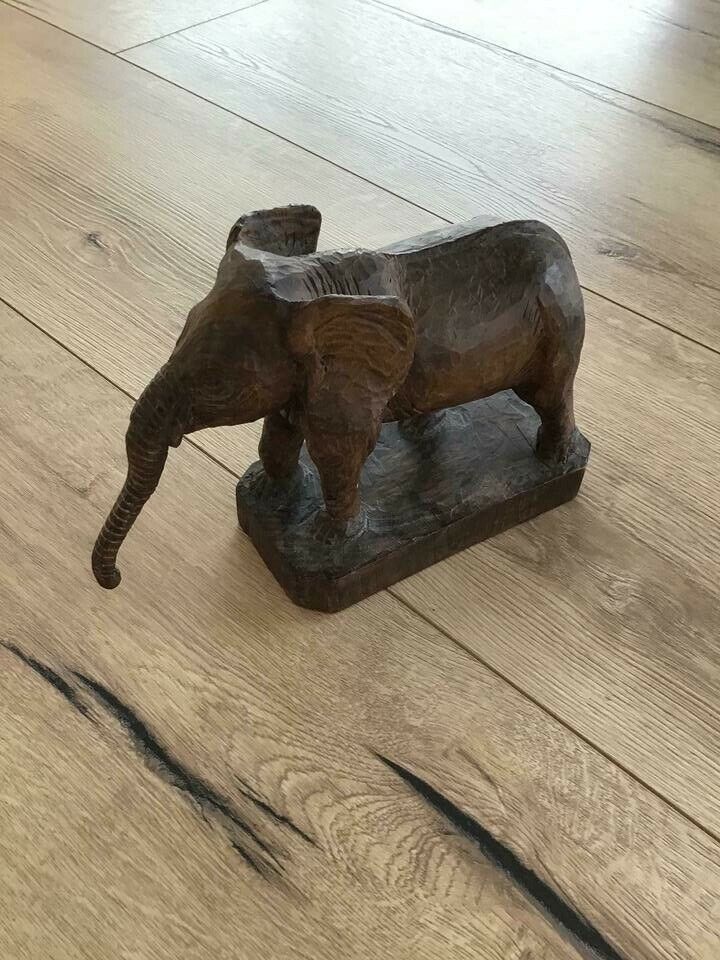 Holz Elefant geschnitzt- aus Afrika in Baltmannsweiler