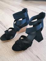 Sandalen Keilabsatz Highheels 40 Sachsen - Ohorn Vorschau