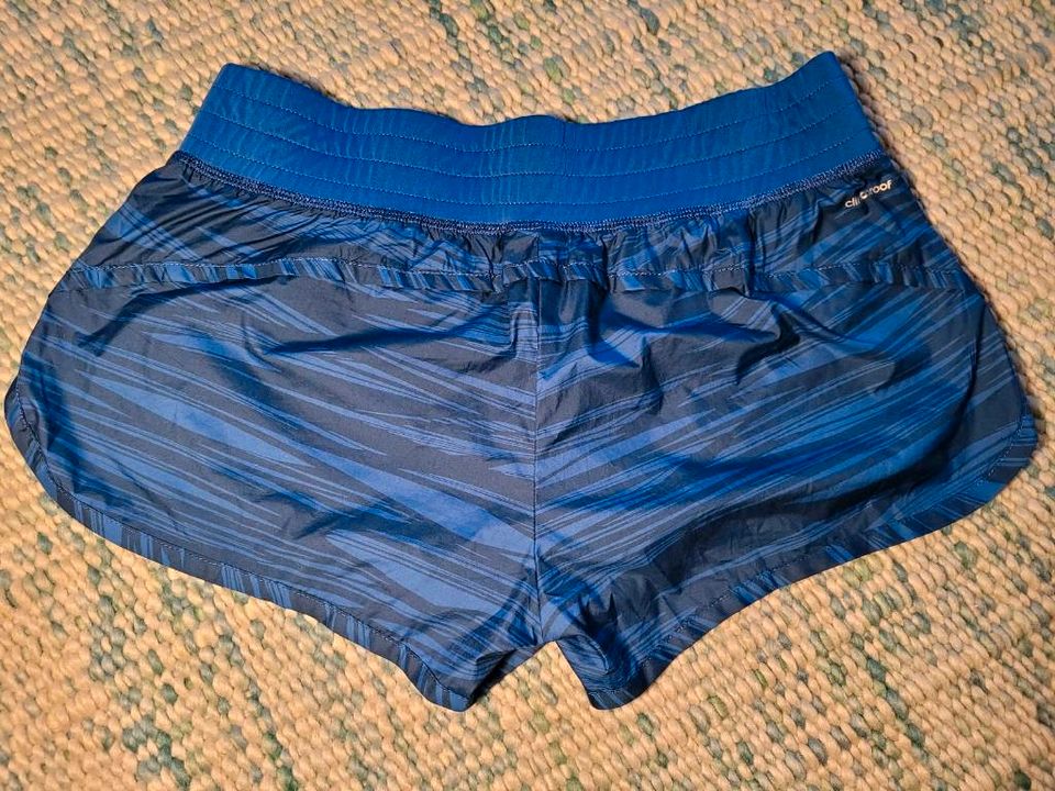 Laufshort von ADIDAS in Hilpoltstein