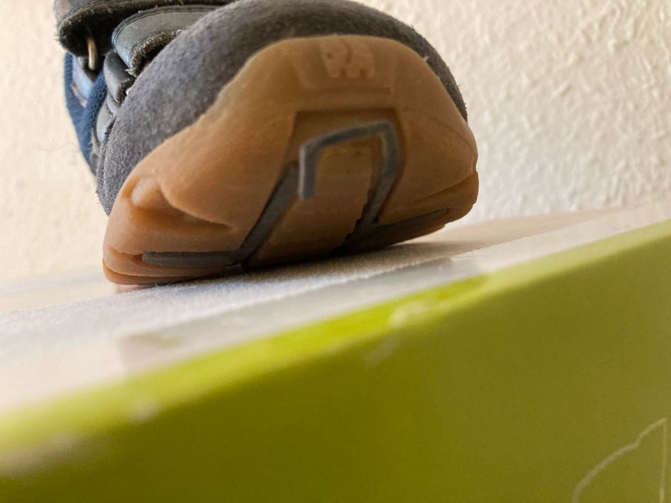 Neuwertige Elefanten-Halbschuhe Gr. 24 in Freiburg im Breisgau