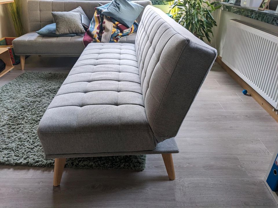 Zwei Schlafsofas Couch Wohnzimmer Grau in Hürth