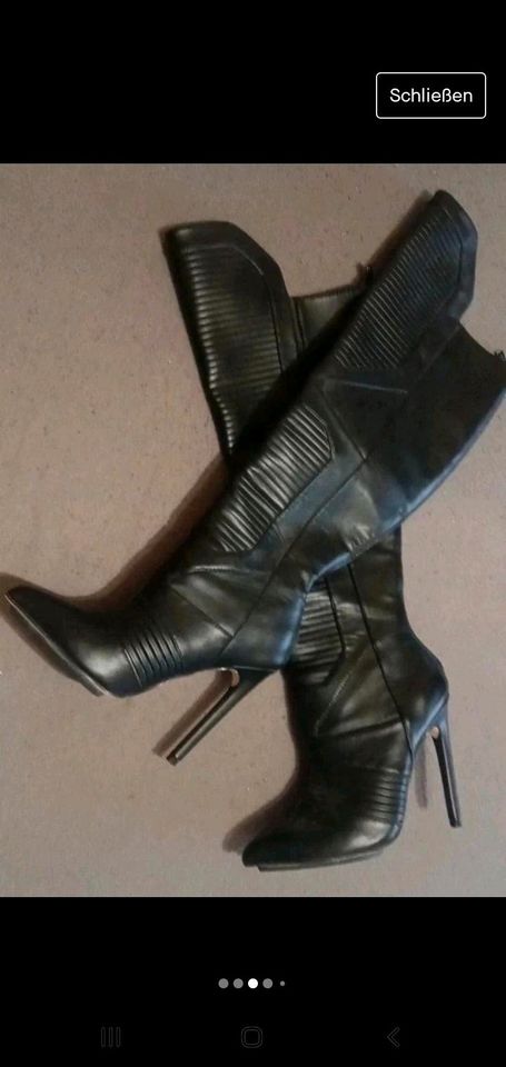 Runway Leder High Heel Stiefel Gr. 36 in Frankfurt am Main