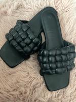 Schwarze geflochtene Sandalen / Slides – stylisch & bequem Rostock - Dierkow Vorschau
