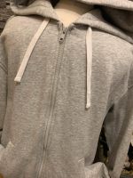 Kaputten Hoodie Jacke H&M Hellgrau Gr. S Berlin - Hohenschönhausen Vorschau