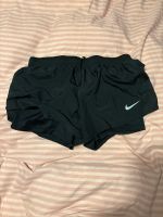 Nike Kurze Sport Hose mit innen Hose Niedersachsen - Buxtehude Vorschau