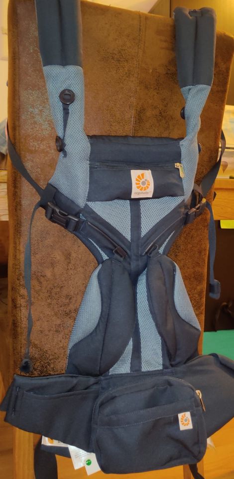 Ergobaby Omni 360 Cool Air Mesh blau in Hamburg