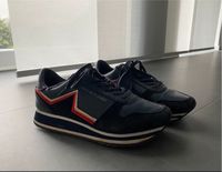 Tommy Hilfiger Sneaker/Schuhe Nordrhein-Westfalen - Reichshof Vorschau