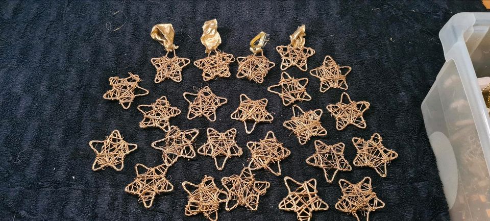 Riesenpaket Weihnachtsdeko gold Sterne Gläser Ketten in Tönisvorst