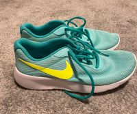 Türkise Schuhe von Nike | Größe 38.5 | Damen Nordrhein-Westfalen - Pulheim Vorschau