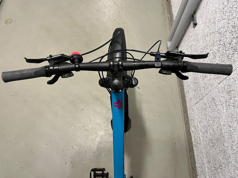 Mountainbike Carver STRICT 130 W 27,5″ mit Zubehör in Stuttgart