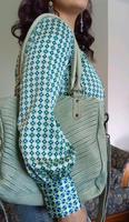 Wunderschöne Zara Bluse chic für den Sommer Mit V-Ausschnitt Essen-West - Frohnhausen Vorschau