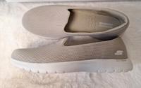 SKECHERS goga mat Schuhe Slipper Größe 42 NEU Duisburg - Duisburg-Mitte Vorschau