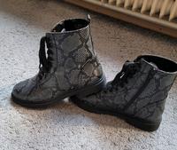 Stiefel Schlangenmuster Häfen - Bremerhaven Vorschau