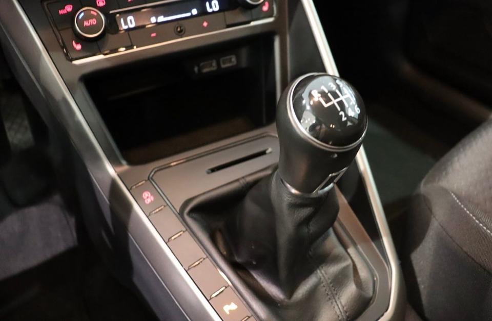 Volkswagen Polo VI Comfortline TGI*KLIMAAUT*NAVI*LED*PDC*BC in Troisdorf