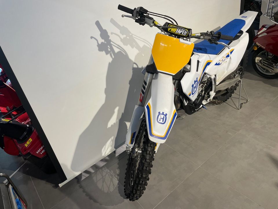 Husqvarna FC450 Heritage Motocross / FINANZIERUNGSANGEBOT in Marktoberdorf