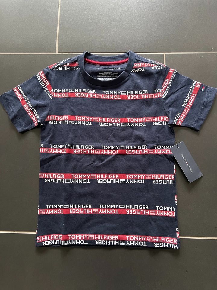 Tommy Hilfiger T-Shirt Shirt Größe 4T ca 110/116 in Mannheim