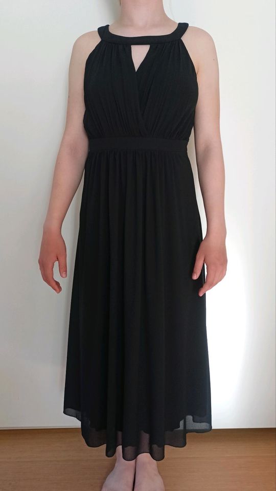 neu schwarzes Cocktailkleid Gr. 36 Manguun Abiball Konfirmation in Solingen