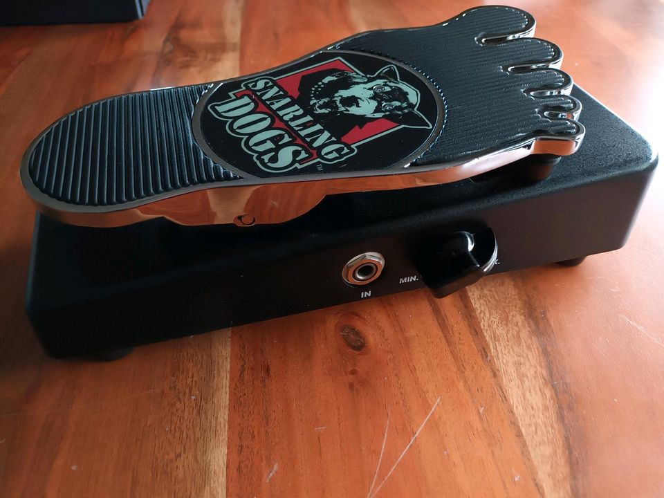 SNARLING DOGS Black Bawl vintage Wah Gitarre wie Dunlop Cry Baby in Kaiserslautern