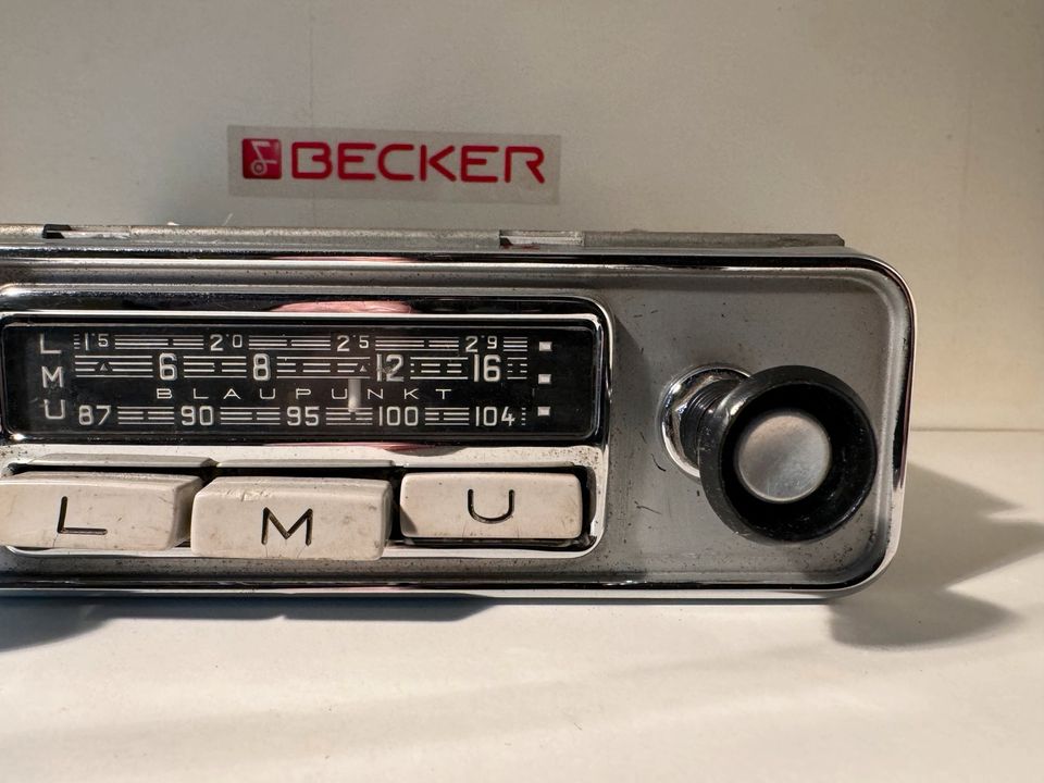 Oldtimer Autoradio Blaupunkt Essen LMU 6/12v umschaltbar in Ismaning