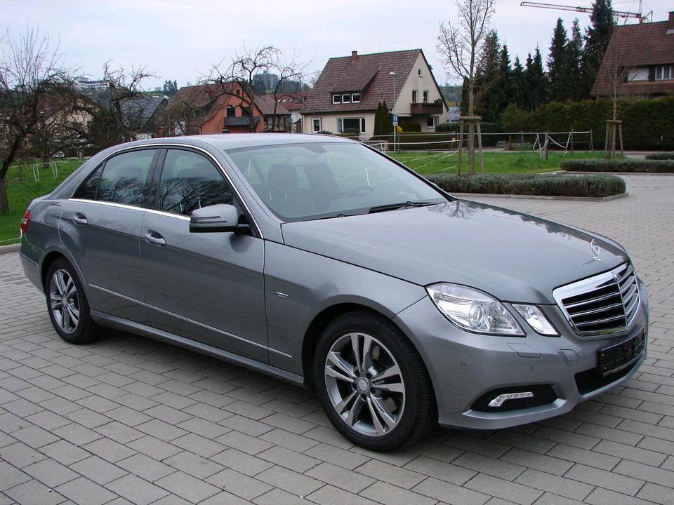 Mercedes Benz E250 Limousine w212 in Nürtingen