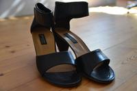 *NEU* Paul Green Sandalen Glattleder schwarz EU 41 Nordrhein-Westfalen - Frechen Vorschau