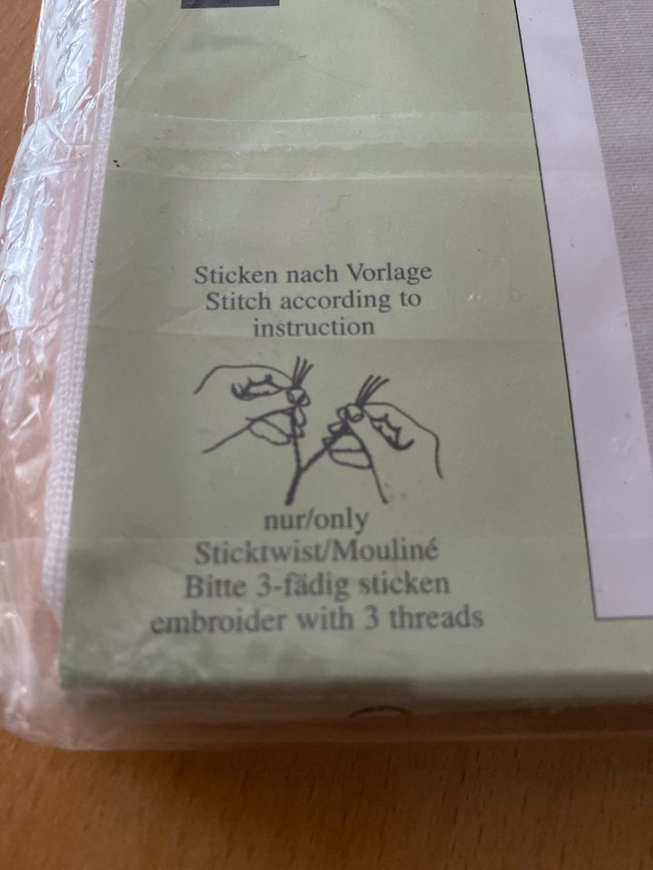 Stickpackung Osterdecke in Unterweißbach